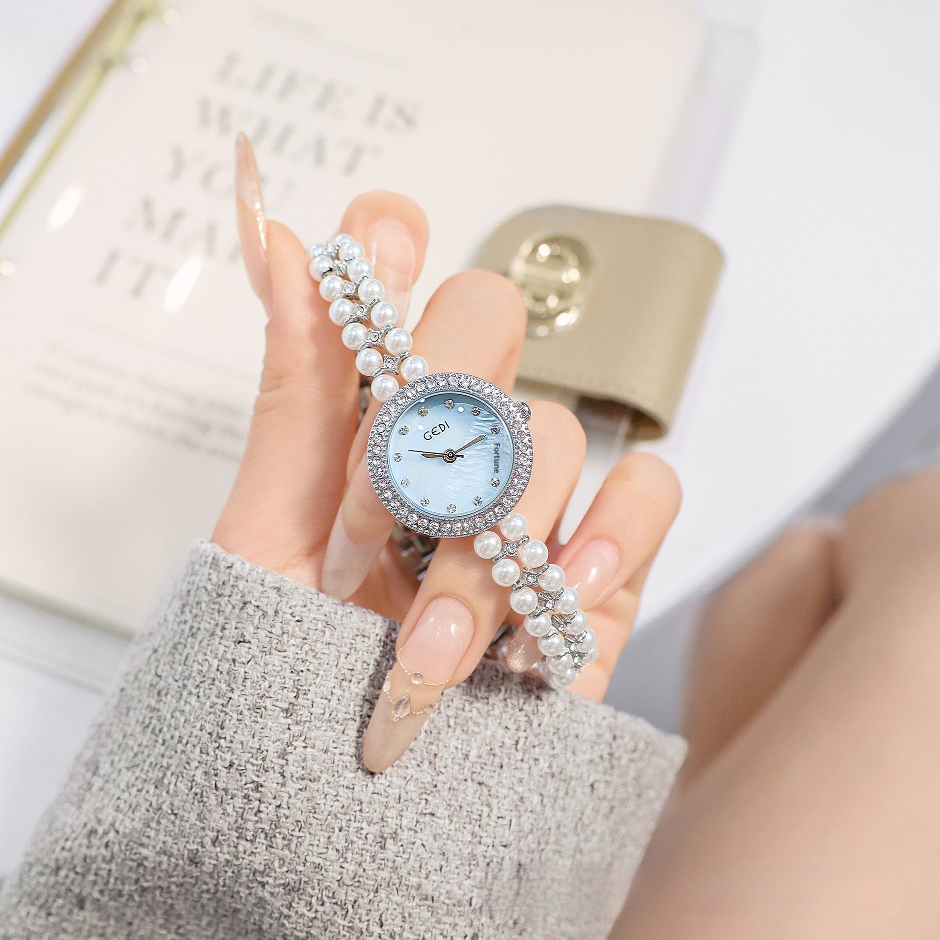 Women's Luxury Jewelry Watch – Elegant Quartz Wristwatch with Bracelet