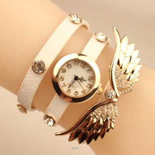 Retro-Armbanduhr im koreanischen Stil mit coolen Flügeln im Harajuku-Stil