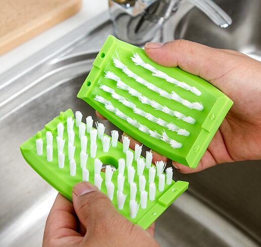 Creative Kitchen Knife and Fork Chopstick Cleaning Brush with Suction Cup Fruit and Vegetable Cleaning Brush Kitchen Cleaning Brush