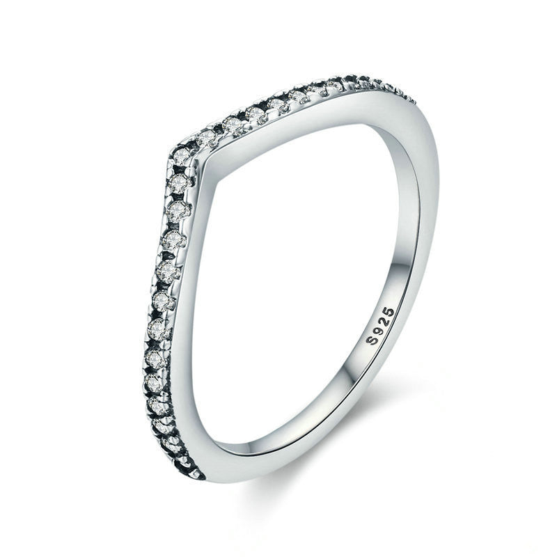 Eleganter Damenring aus 925 Sterling Silber mit funkelndem Zirkon