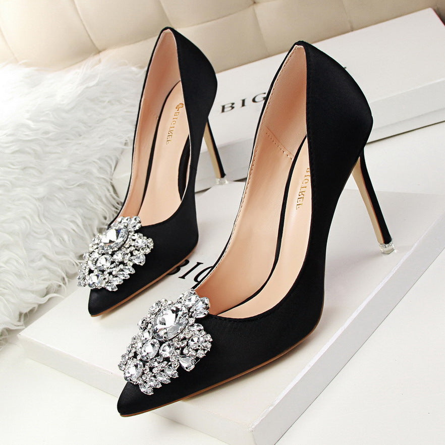 Schwarze Damen High Heels Leder | Stiletto Spitze Business Eleganz