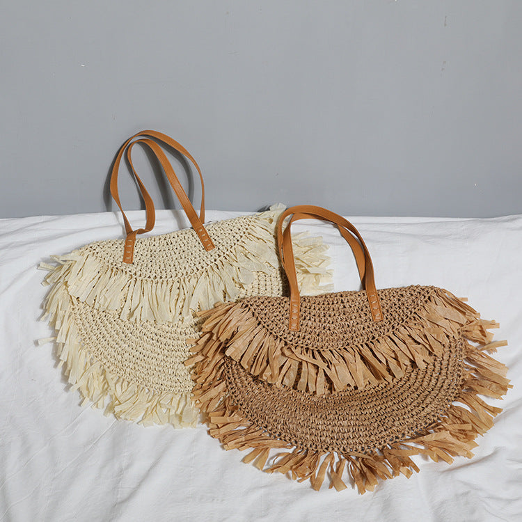 Women's Straw Bag Tassel Retro Beach Bag Shoulder Bag Summer