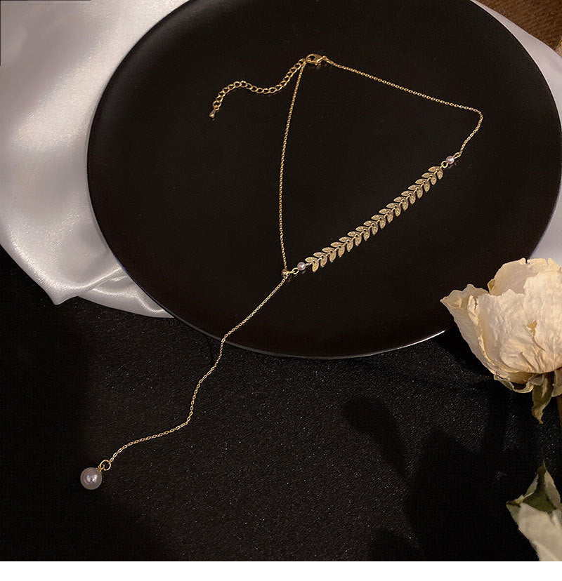 Delicate Wheat Stalk Necklace Short – Elegant Women's Jewelry in Minimalist Style