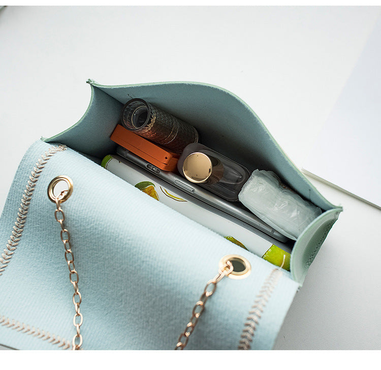 Women's Bag with Lock & Chain – Elegant & Modern