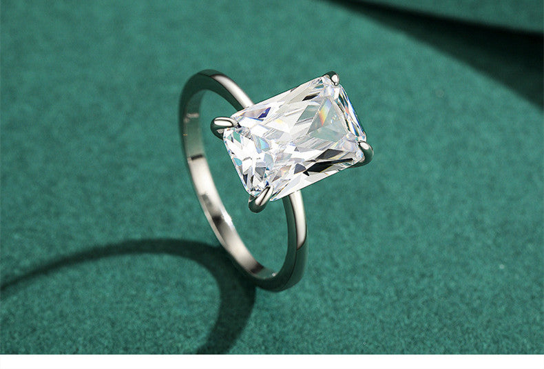 925 Sterling Silber Leichter Luxus Überzogener europäischer und amerikanischer rechteckiger Simulationsdiamantring