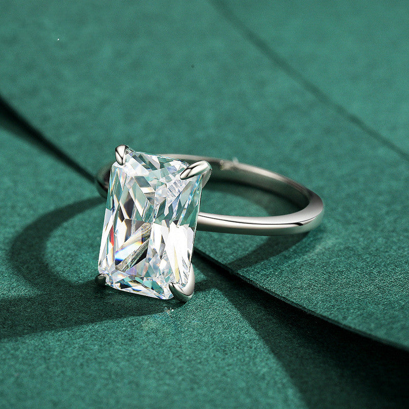 925 Sterling Silber Leichter Luxus Überzogener europäischer und amerikanischer rechteckiger Simulationsdiamantring