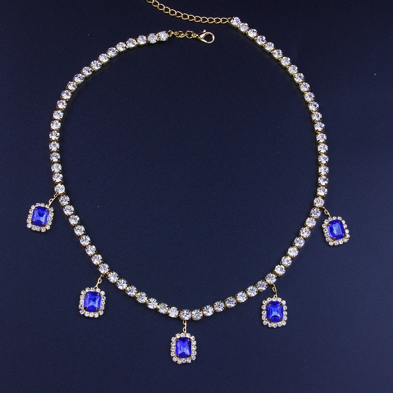 Auffällige Kristall Halskette mit buntem Anhänger – Eleganter Damen Statement Schmuck