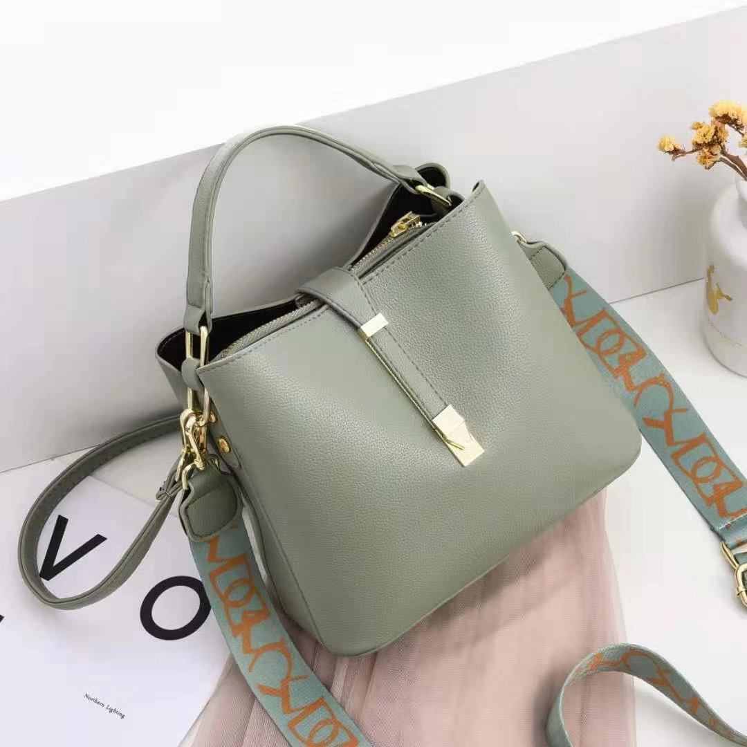 Women's Bucket Bag Shoulder Bag Drawstring Bag Elegant