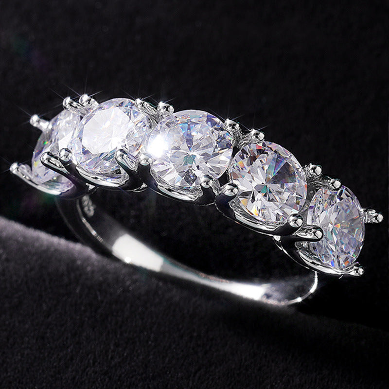 Moderner Damenring mit rundem Zirkon im Diamantstil – Elegant & Funkelnd