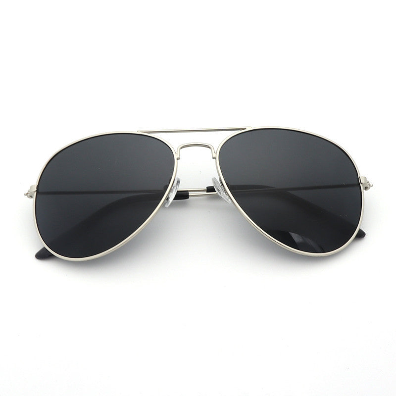 Unisex Sonnenbrille | UV Schutz | Moderne Brille