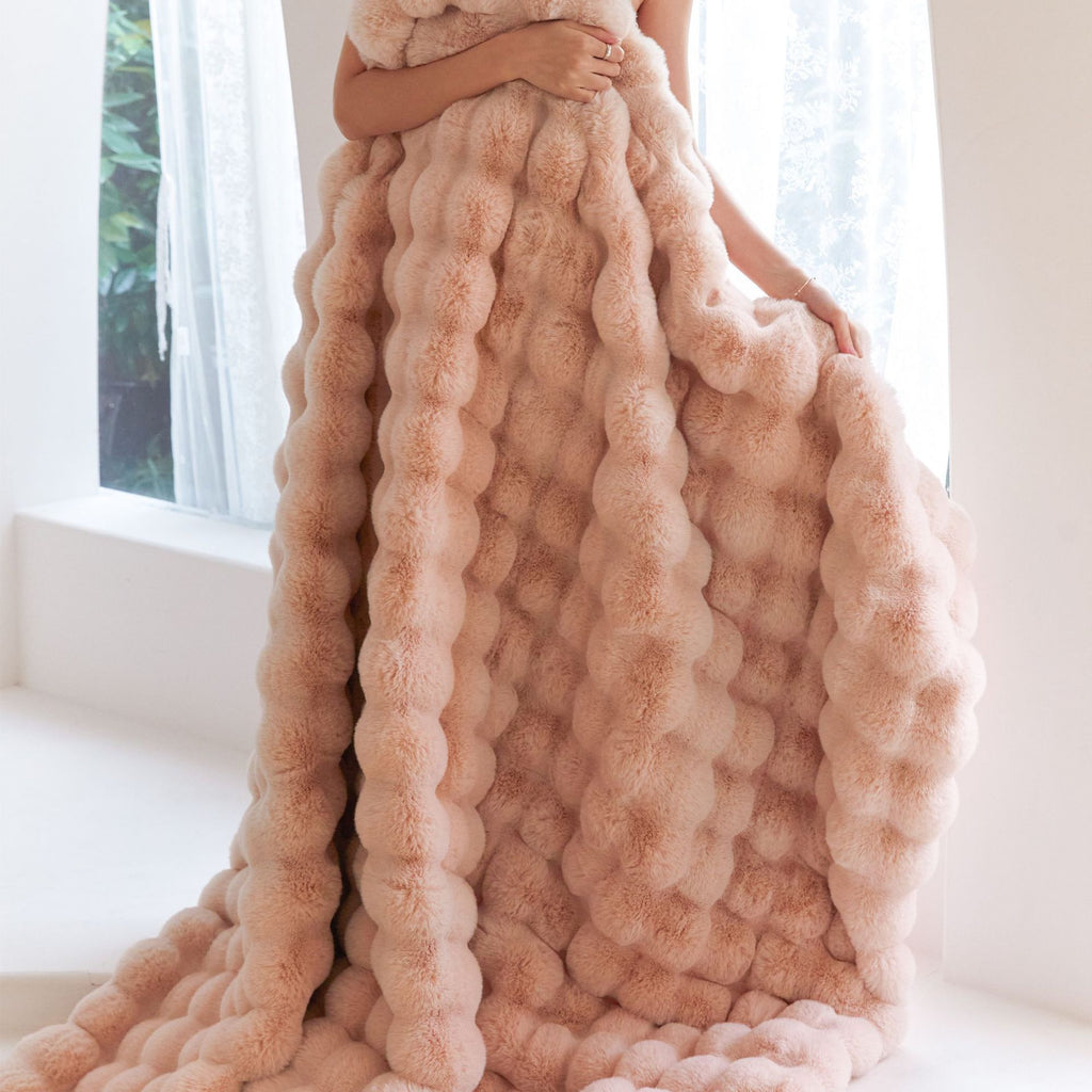 Kuscheldecke Bubble Velvet | weich warm flauschig modern