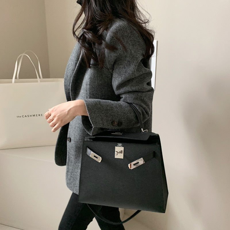 Damen Wollblazer Einfarbig – Elegant, Warm & Zeitlos