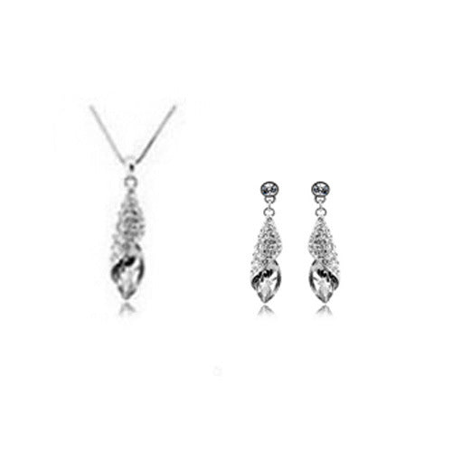 Elegantes Schmuckset – Halskette & Ohrringe im Perfekten Set für Damen