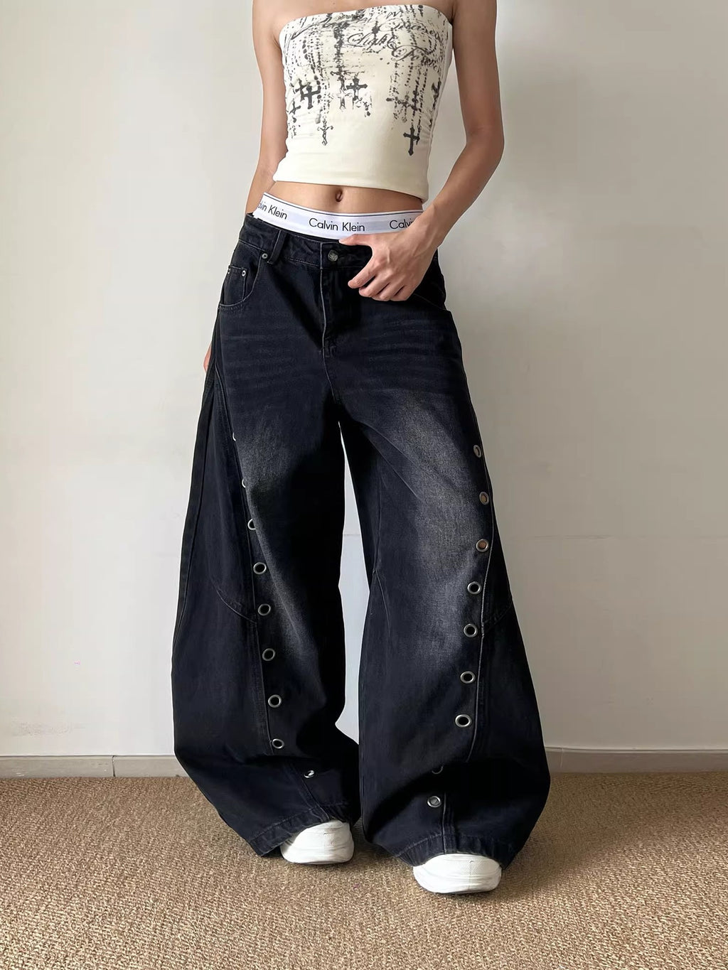 Damen Designer Jeans mit Eyelet-Details – Trendige Washed Denim Hose