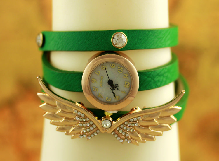 Retro-Armbanduhr im koreanischen Stil mit coolen Flügeln im Harajuku-Stil