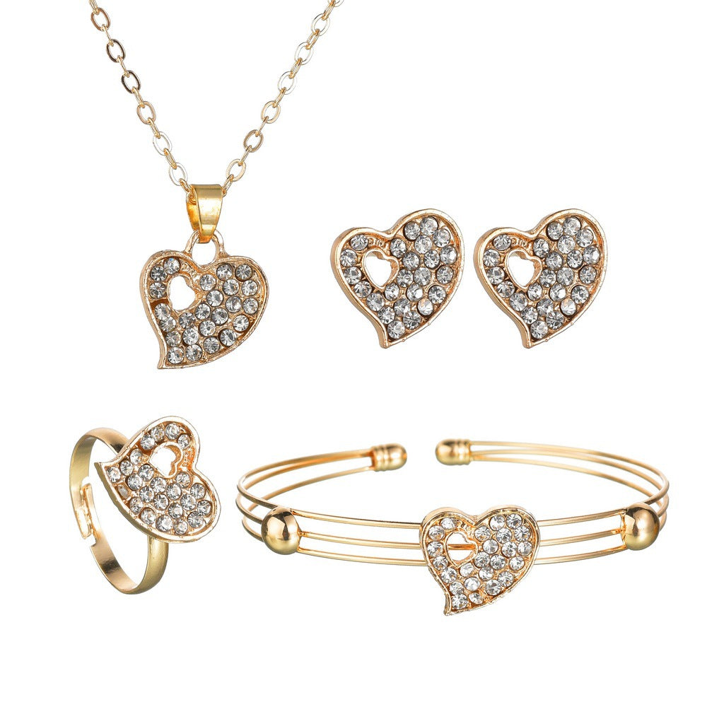 Romantic Love Jewelry Set – Necklace & Earrings in an Elegant Heart Design