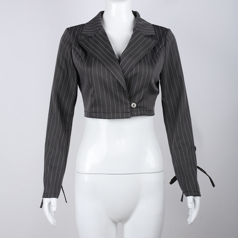 Elegant Women's Blazer with Deep V-Neck – Modern & Seductive