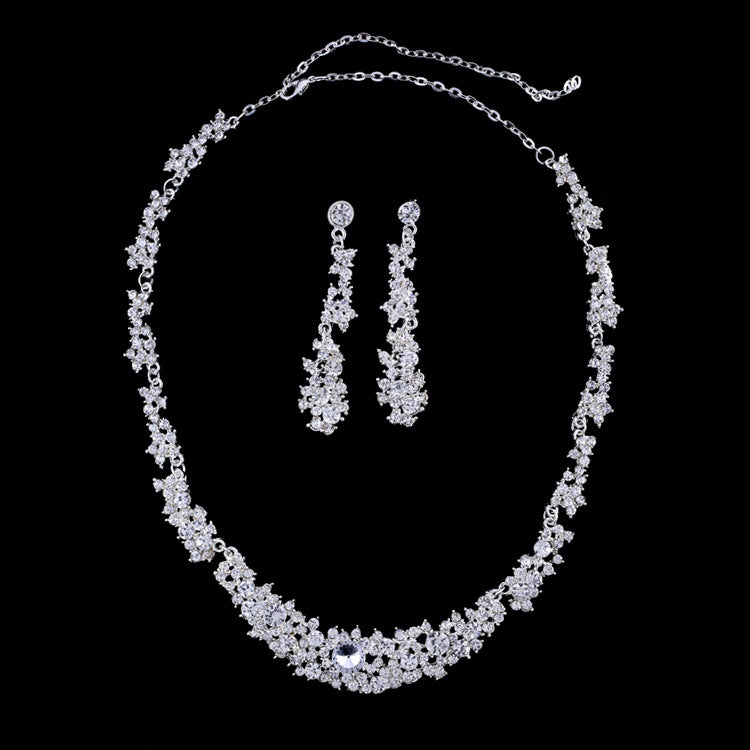 Luxuriöses Brautschmuck Set mit Kristallanhänger – Halskette & Ohrringe für Hochzeit