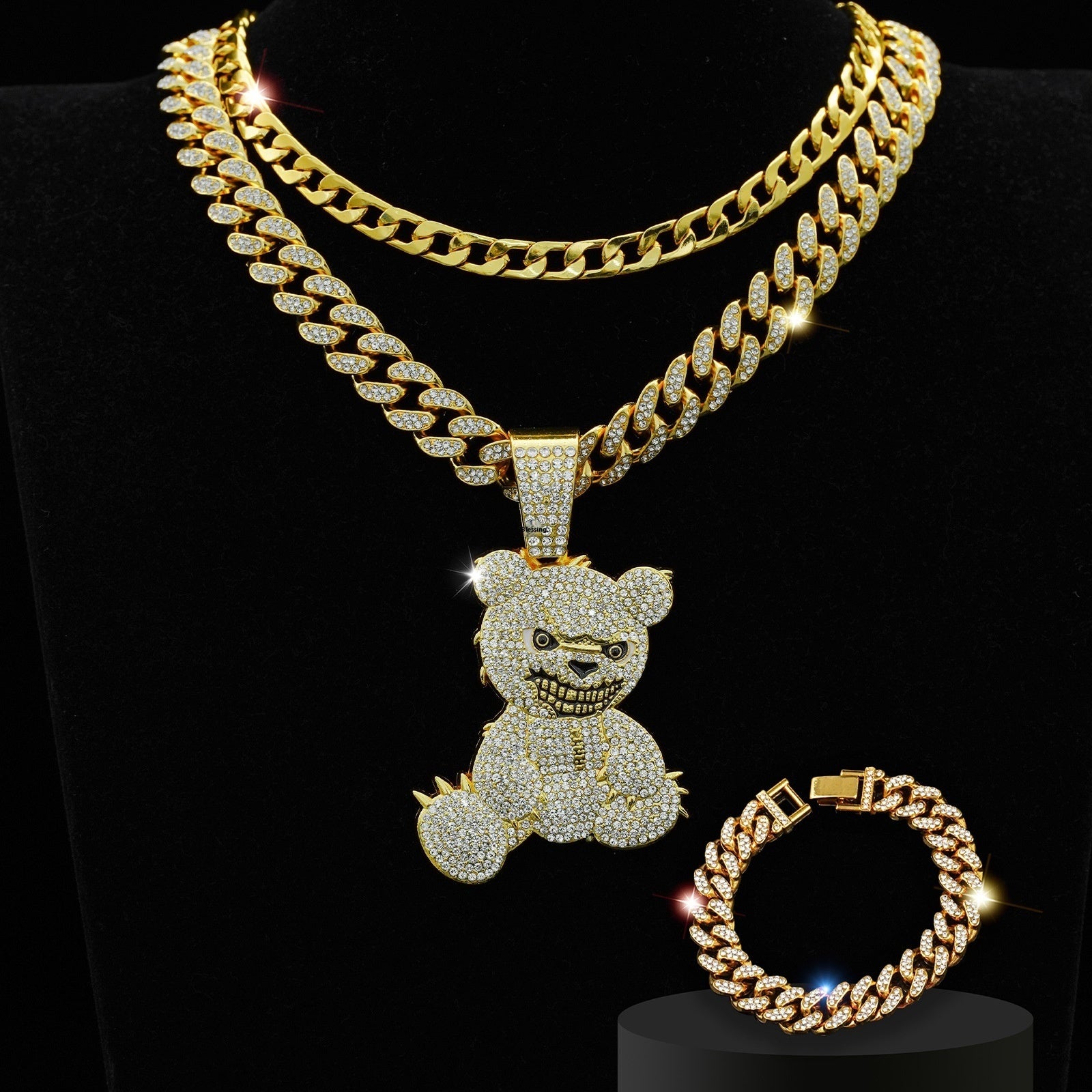 Sparkling Bear Jewelry Set - Necklace & Bracelet in a Glittering Design for Women