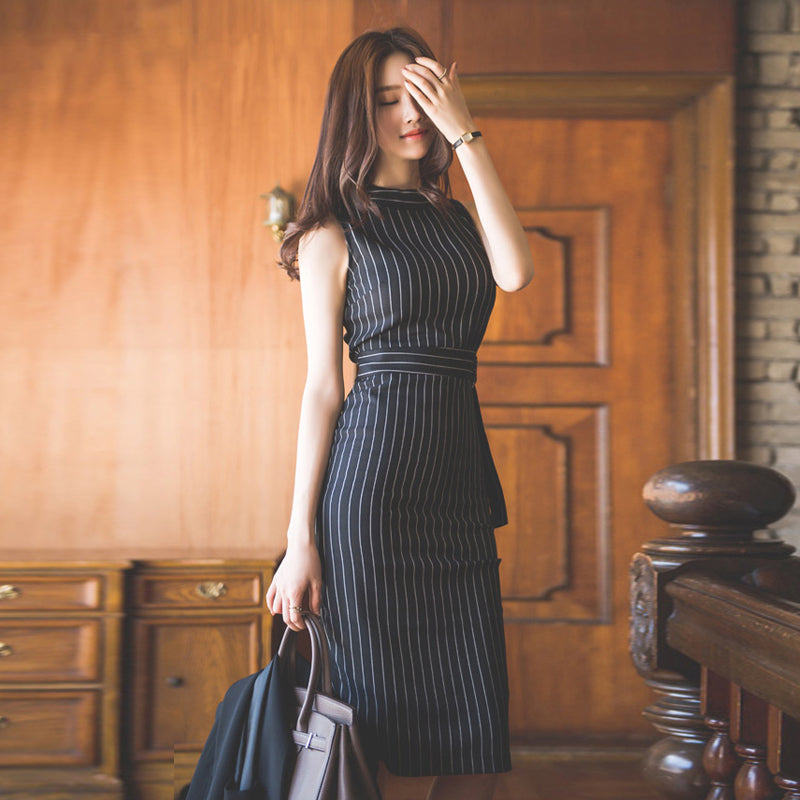 Elegant Business Dress for Women - Figure-hugging Office & Casual Dress
