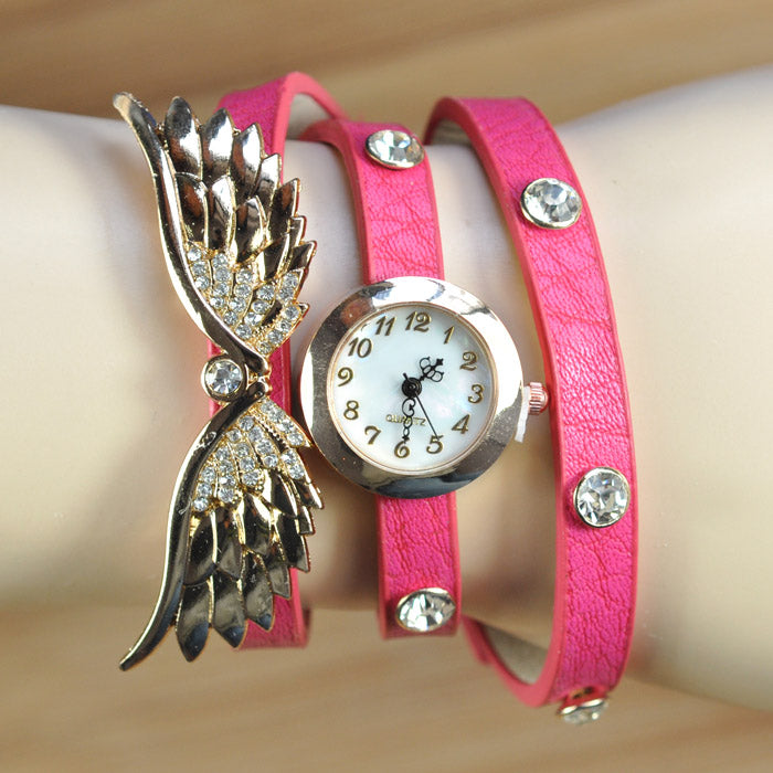 Retro-Armbanduhr im koreanischen Stil mit coolen Flügeln im Harajuku-Stil