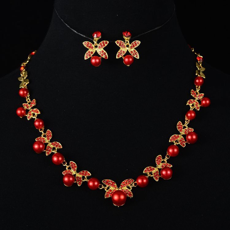 Bridal Jewelry Set with Pearls & Clover - Elegant Korean Style Necklace & Earrings