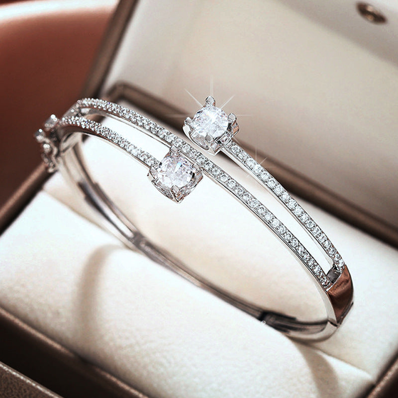 Fashionable new multilayer bracelet for women
