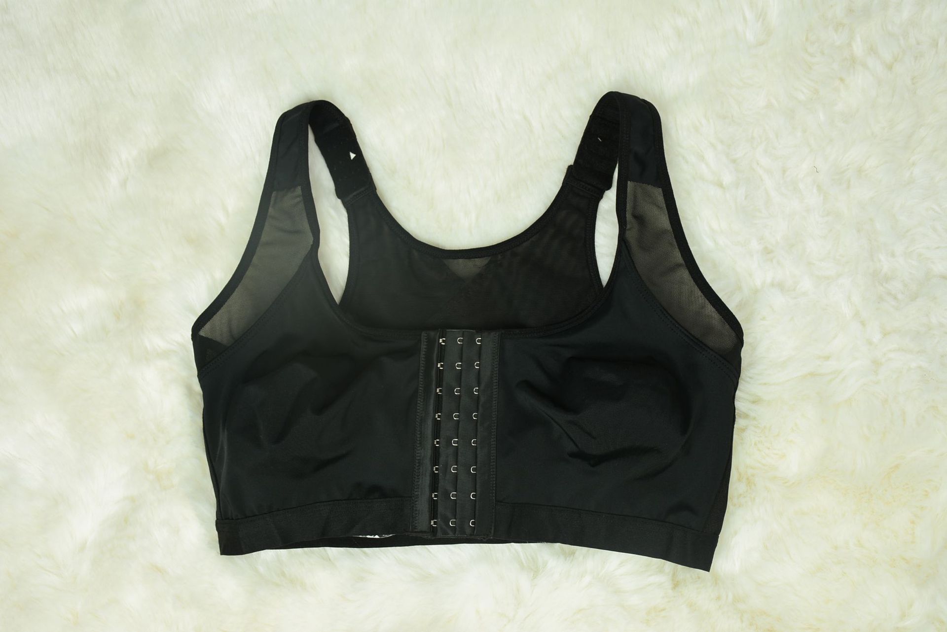 Plus Size Sports Bra without Underwire | Front Closure Comfort Bra