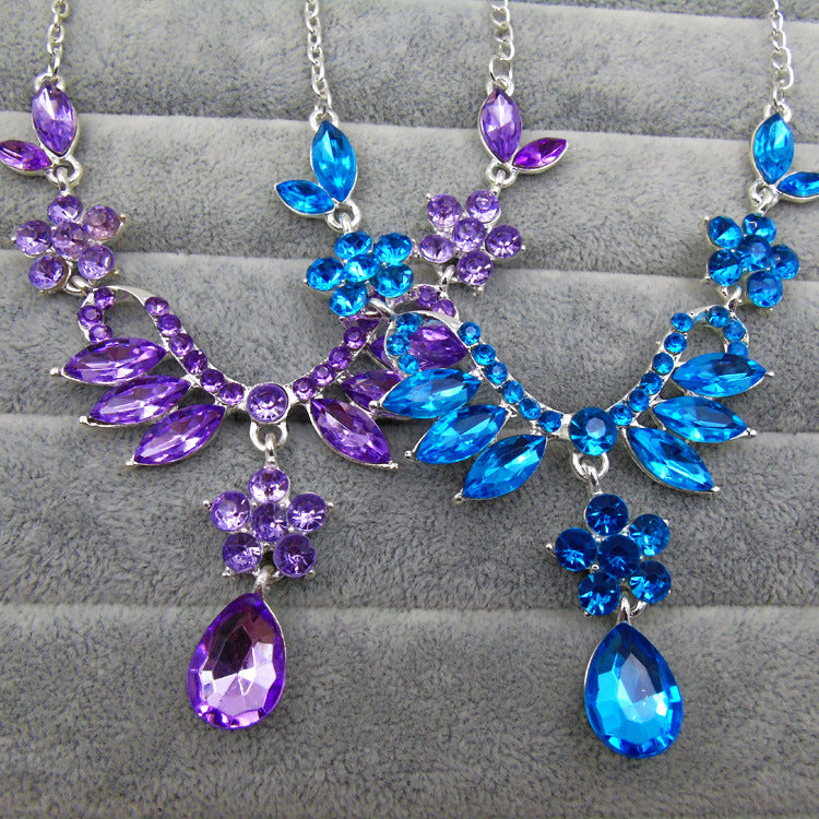 Elegant Bridal Jewelry Set with Zirconia – Necklace & Earrings in Teardrop Design