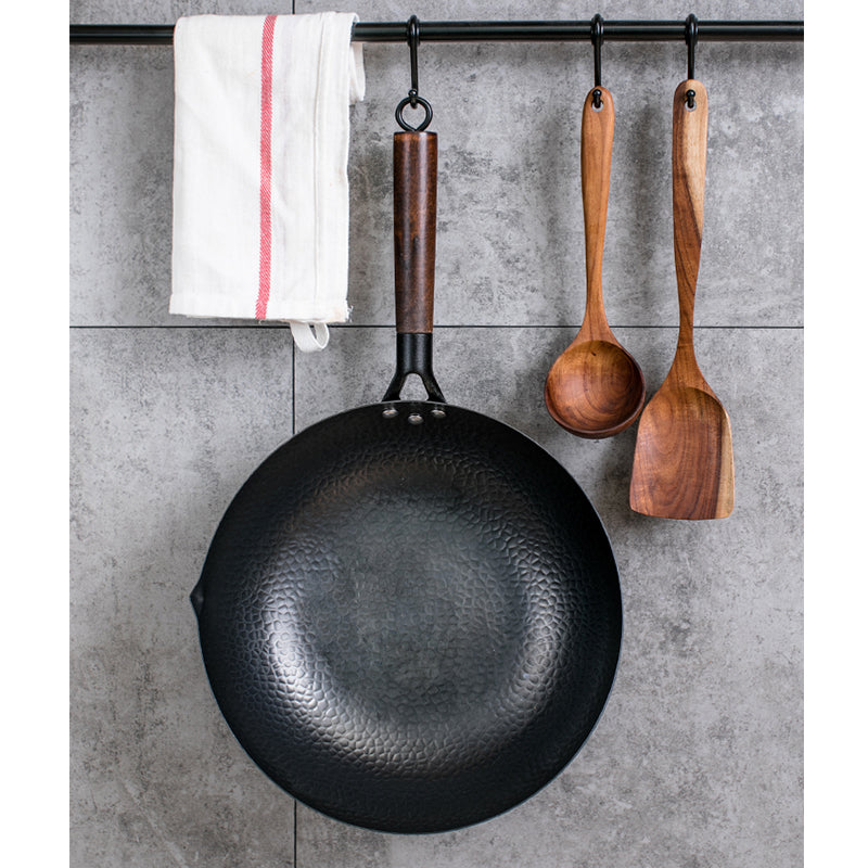 Traditional Iron Wok – Hand-Forged Premium Pan
