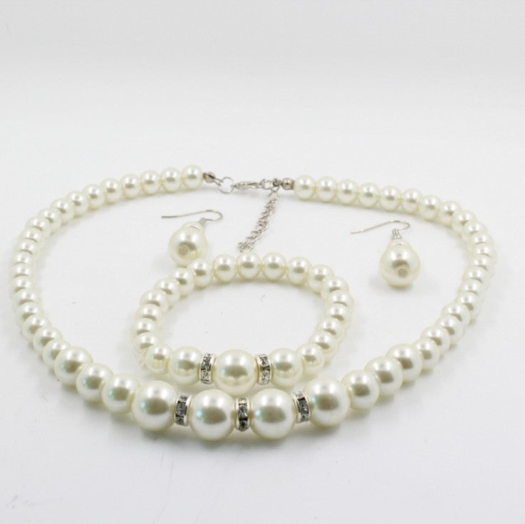 Luxurious Pearl Bridal Jewelry Set – Necklace, Earrings & Bracelet for Wedding