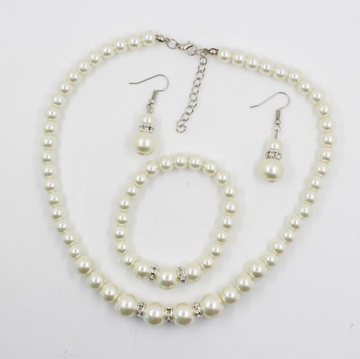 Luxurious Pearl Bridal Jewelry Set – Necklace, Earrings & Bracelet for Wedding