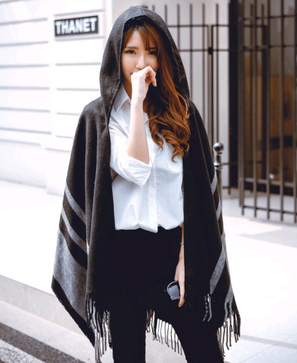 Damen Kapuzen Schal Poncho | Warmer Fransen Winter Umhang