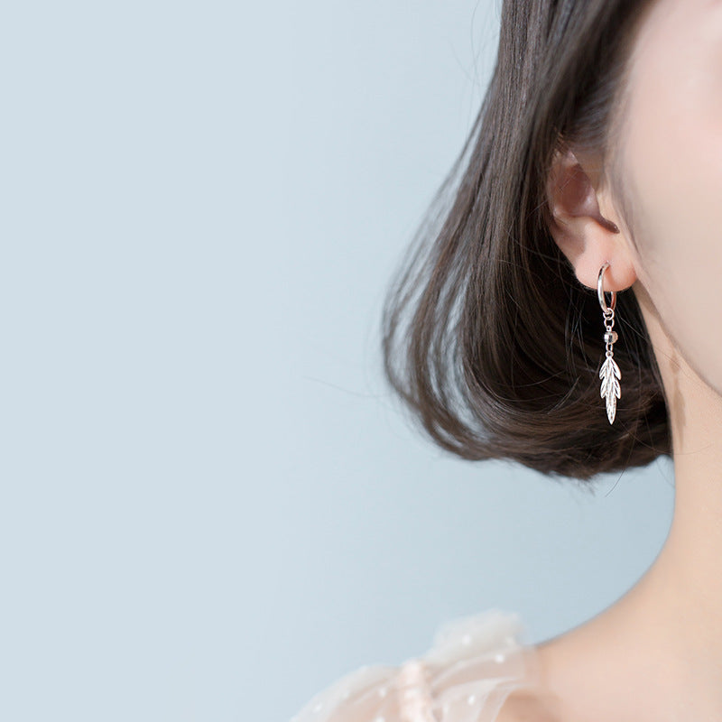 Elegant Leaf Earrings – Stylish Trendy Drop Earrings for Women