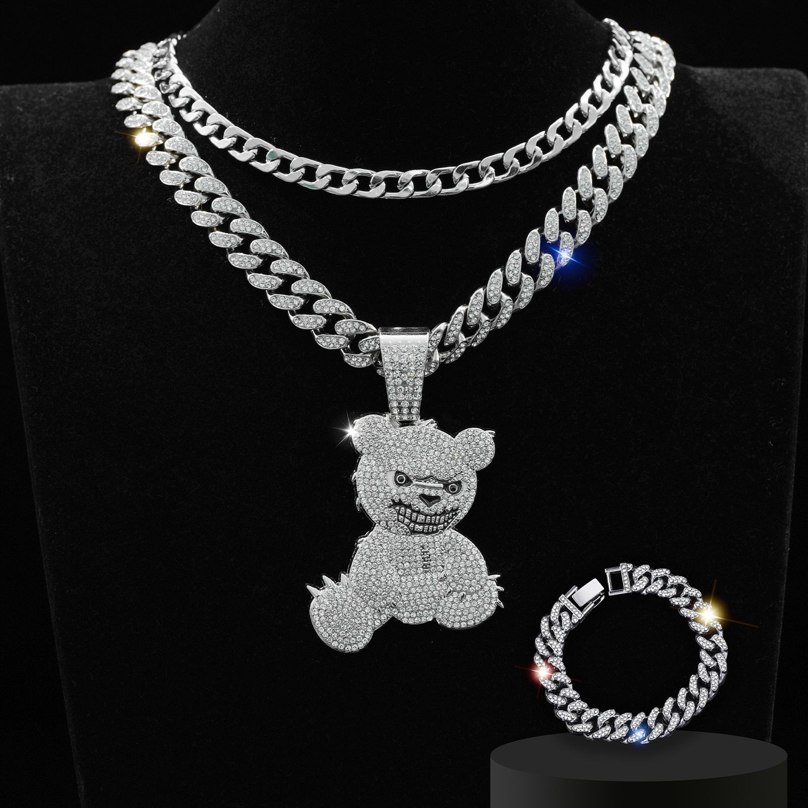 Sparkling Bear Jewelry Set - Necklace & Bracelet in a Glittering Design for Women
