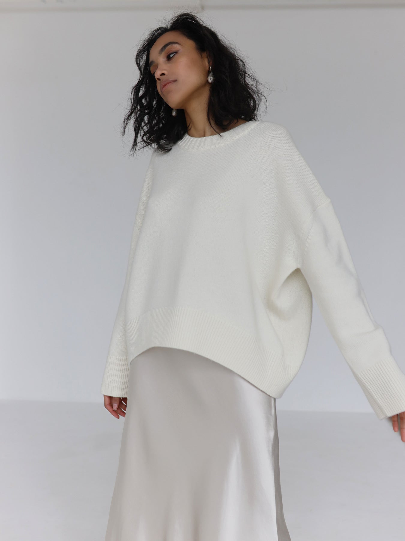 Versatile Women's Knitted Jumper – Loose Basic Pullover for Every Look