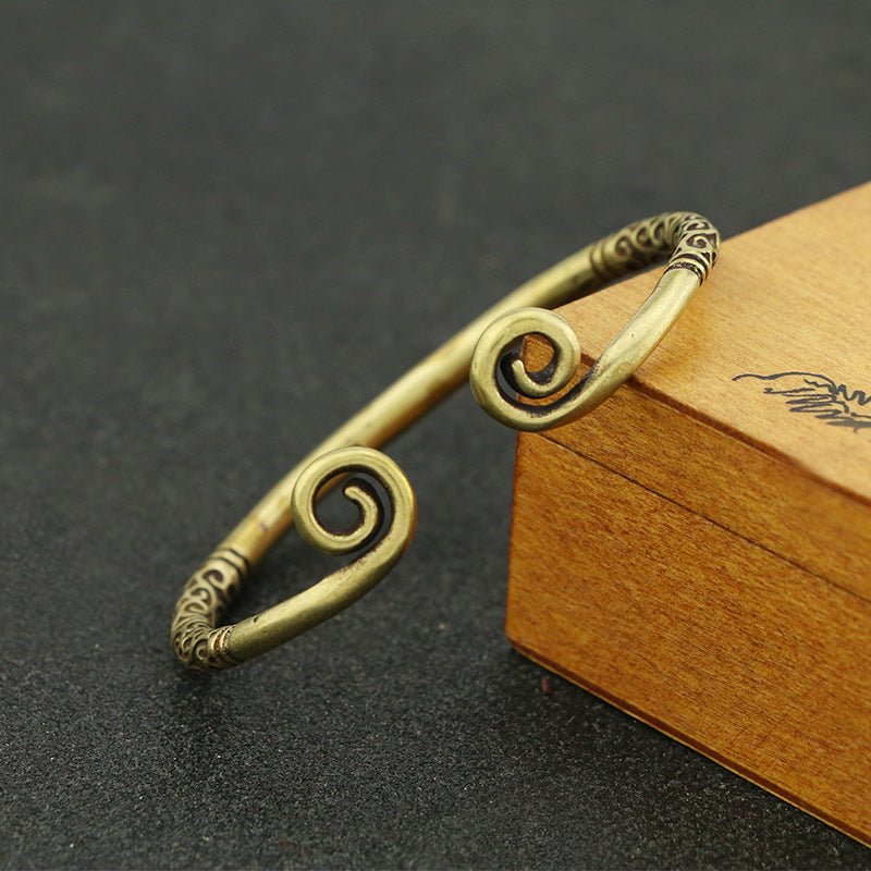 Reines handgefertigtes Armband aus Messing und Kupfer im alten Stil mit Antikbronze-Optik