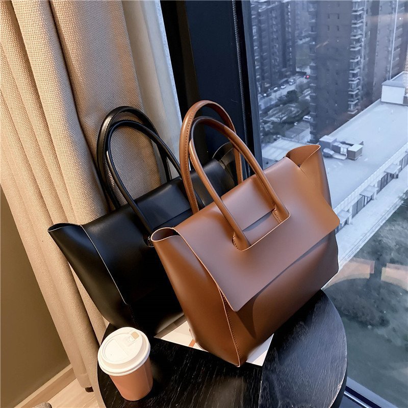 Large Women's Tote Bag – Retro Shoulder Bag with Lots of Storage Space