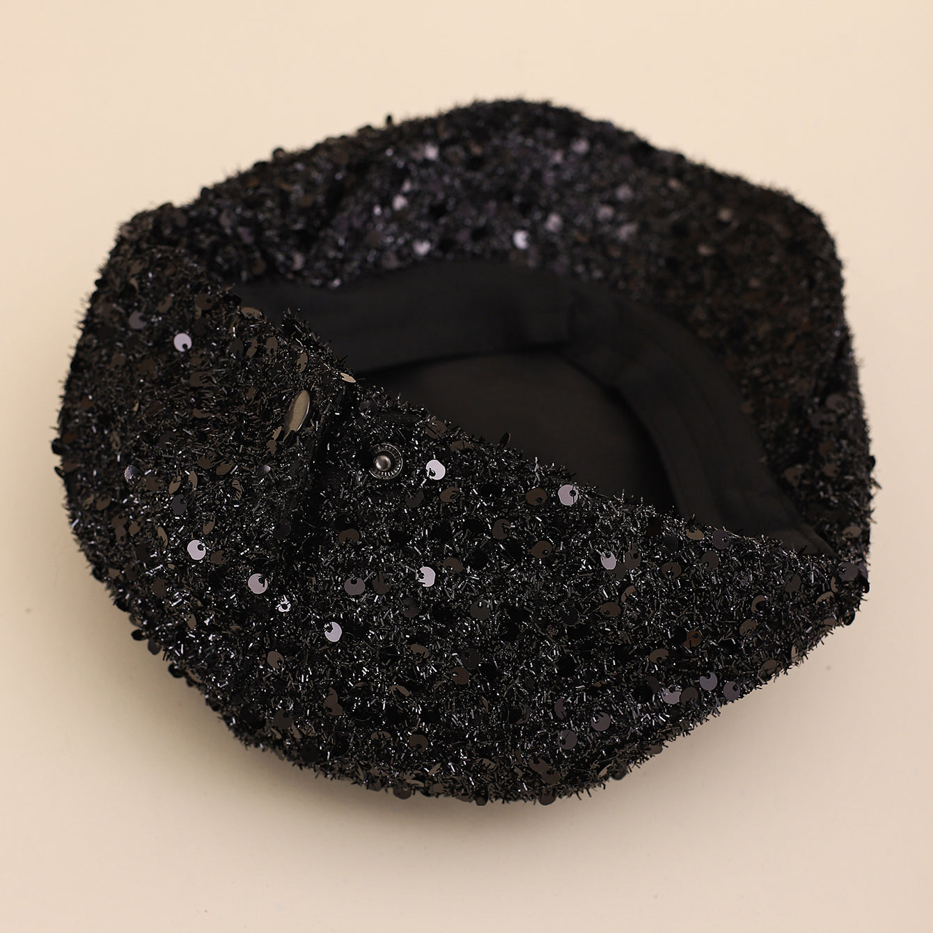 Elegant Ladies' Hat with Sequins – Shimmering Floral Brim