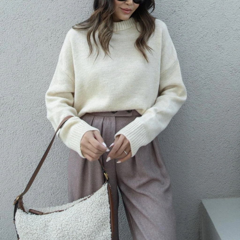 Warm Knitted Jumper for Women – Loose Winter Pullover with Round Neck