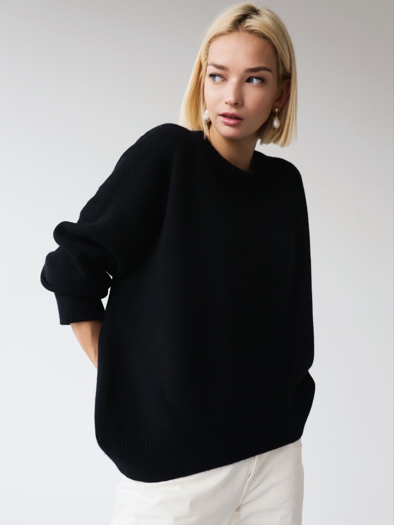 Versatile Women's Knitted Jumper – Loose Basic Pullover for Every Look