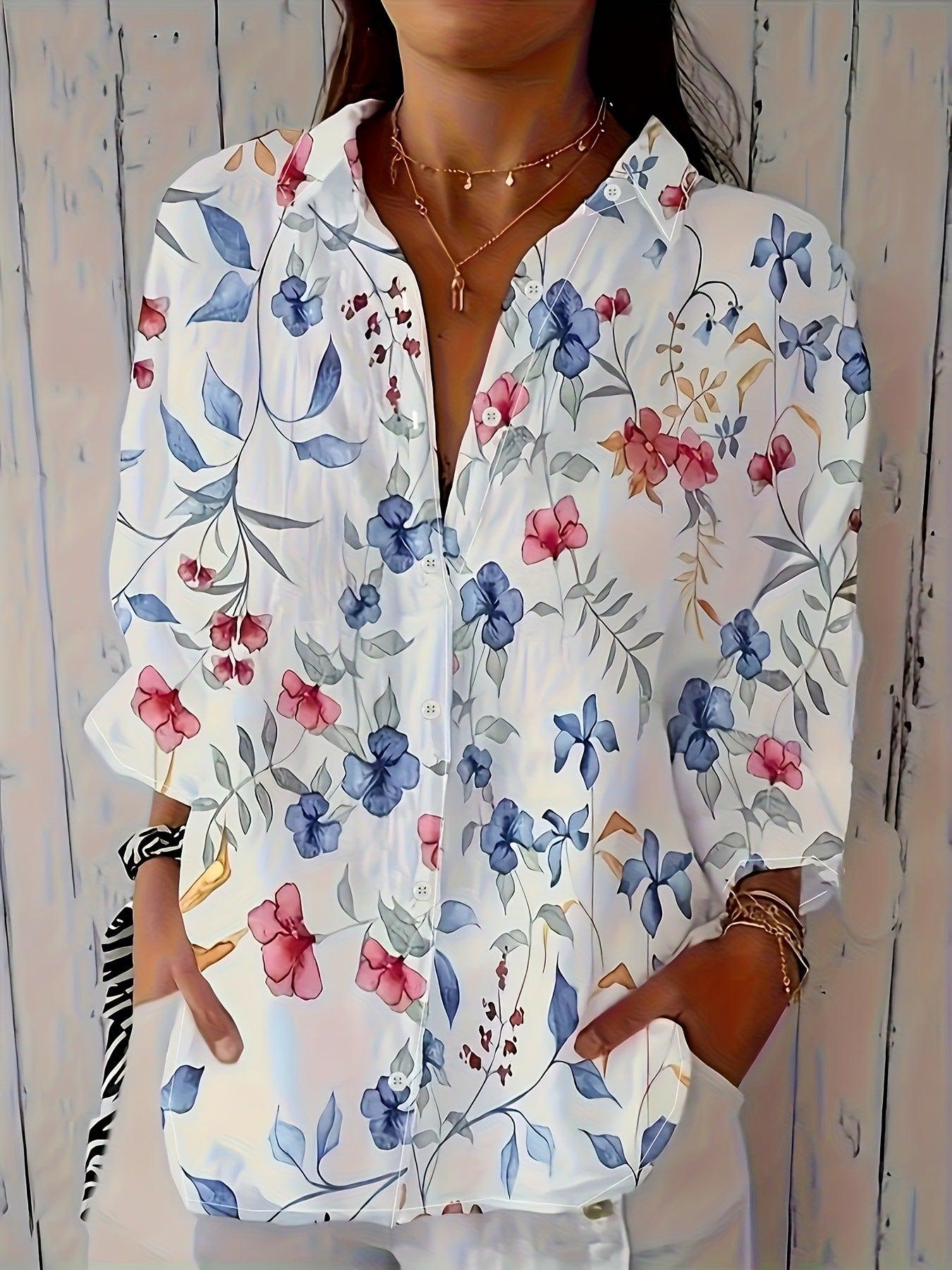 Women's Long-Sleeved Blouse with Print – Loose, Modern & Casually Elegant