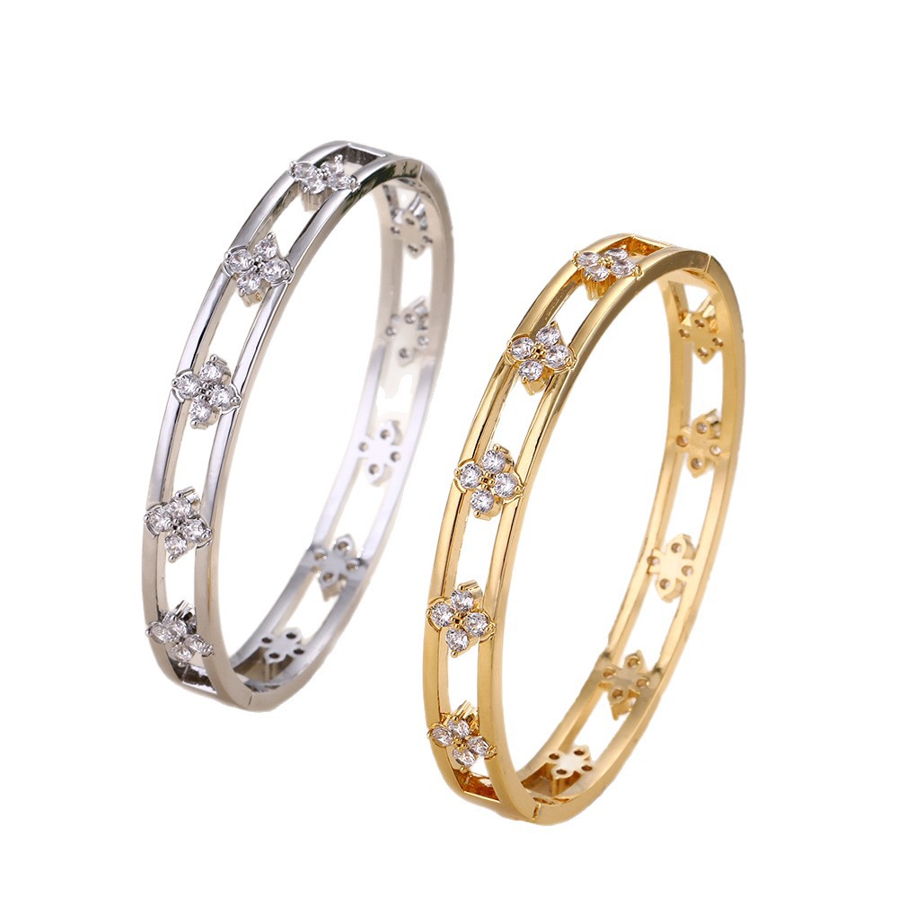 Simple, hollow European and American style women's bracelet