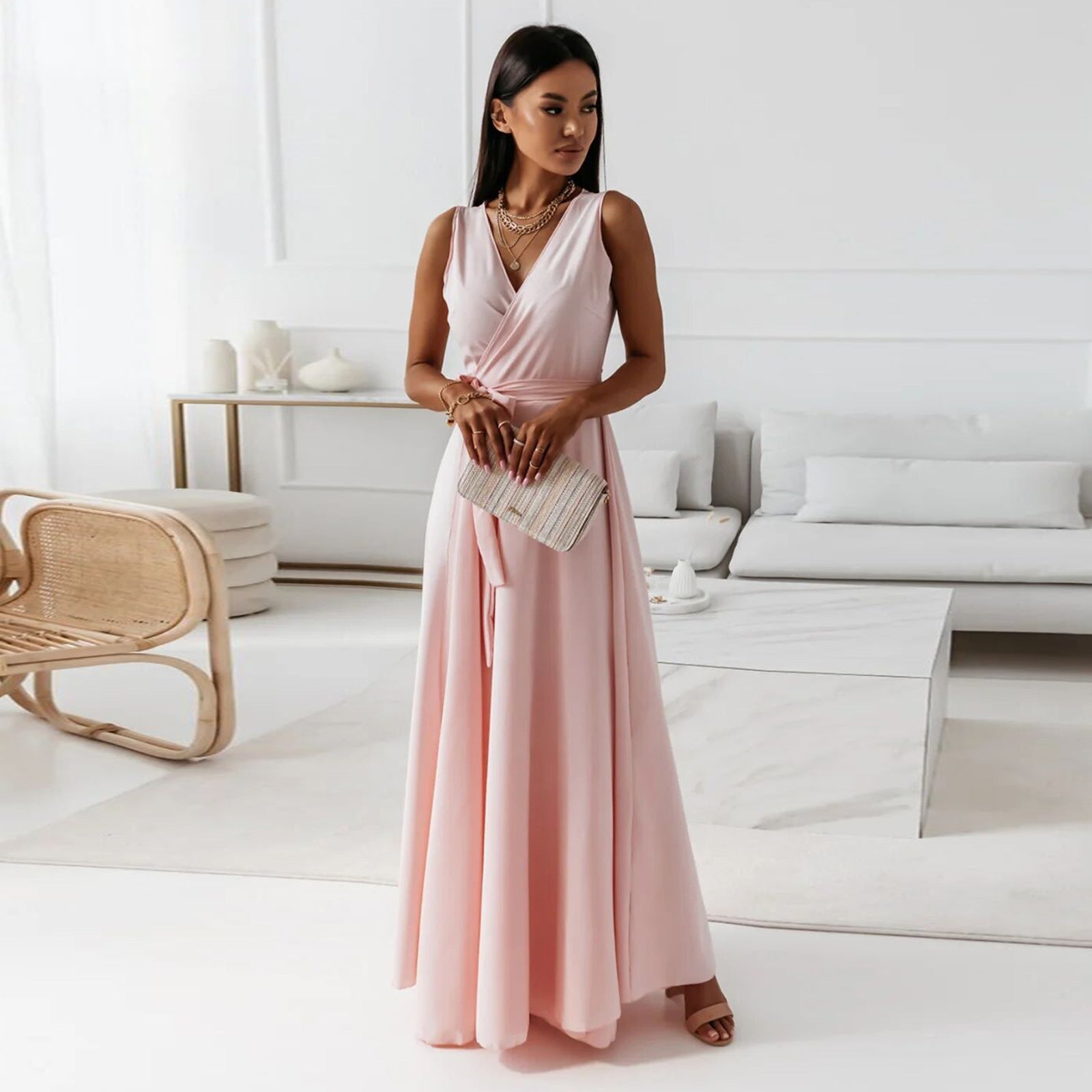 Elegant V-Neck Maxi Dress – Sleeveless Dress with Belt for Party & Evening