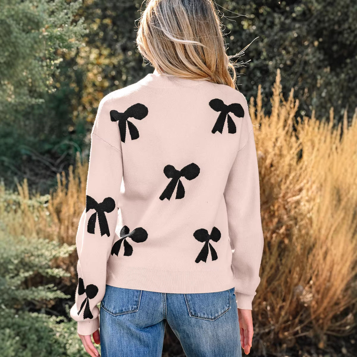 Women's Knitted Sweater with Pearls – Print Crewneck Elegant & Trendy