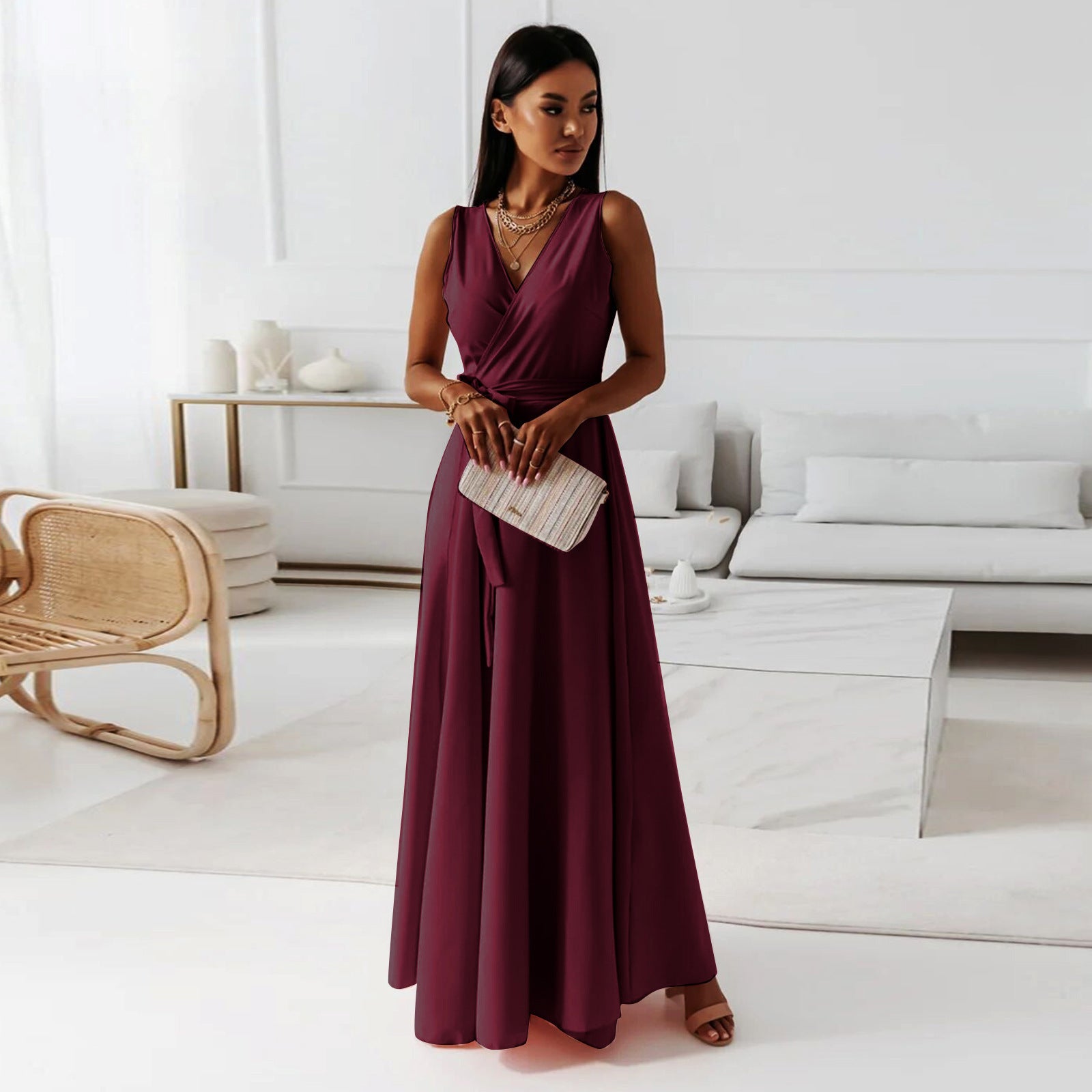 Elegant V-Neck Maxi Dress – Sleeveless Dress with Belt for Party & Evening