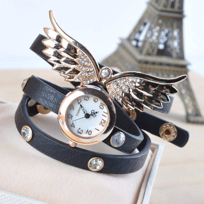 Retro-Armbanduhr im koreanischen Stil mit coolen Flügeln im Harajuku-Stil