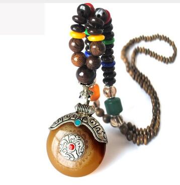 Modern Women's Necklace with Elegant Pendant – Stylish & Timeless