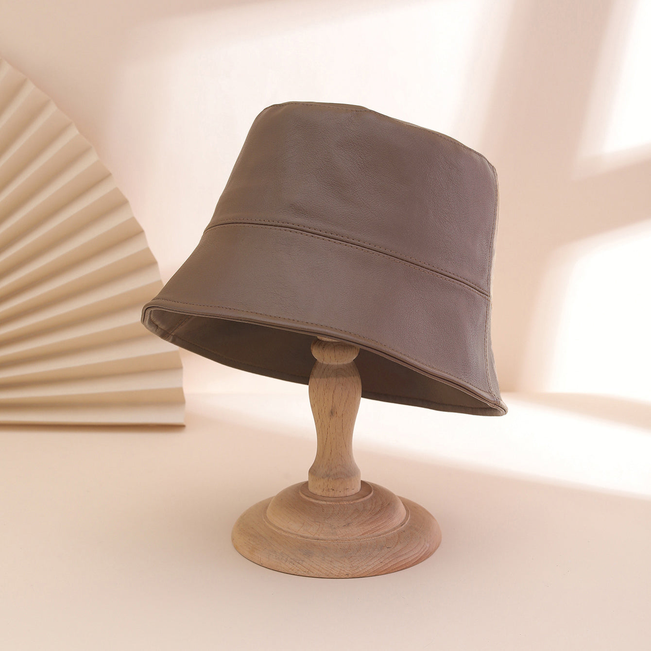 Retro PU Leather Fisherman's Hat – Stylish Women's Bucket Hat