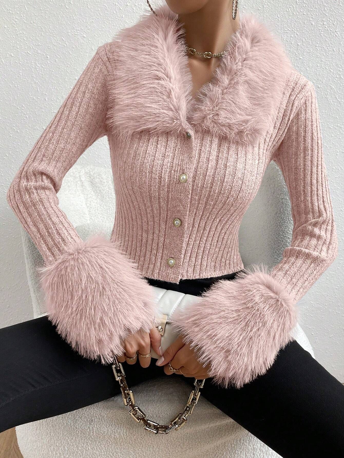 Elegant Cardigan with Fur Collar – Slim Fit V-Neck Cardigan